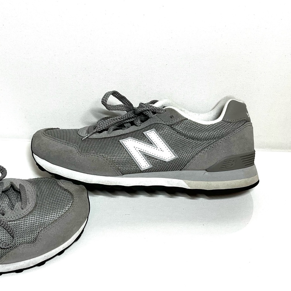 New Balance Women's 515 V3 Sneaker WL515GR3 Size 9.5 Gray and White